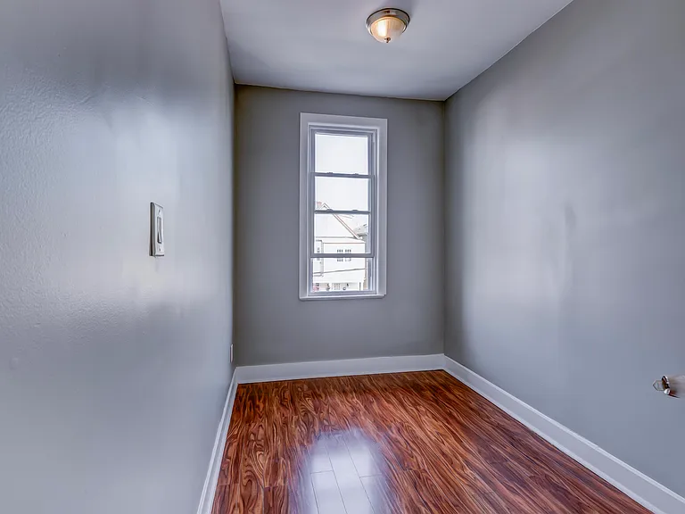 98 Trask Ave #2 — Photo 7
