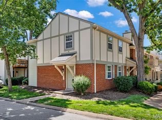 1426 Thrush Pl, Saint Louis, MO 63144