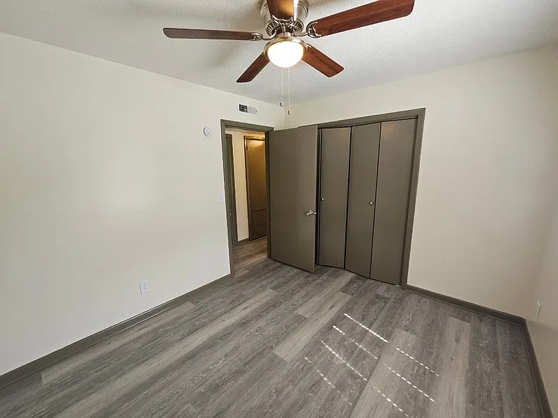 2 bed, 1.0 bath, 1000 sqft, $900 — Photo 4