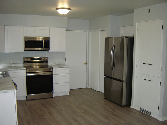 3rd image of 271 68th St SW