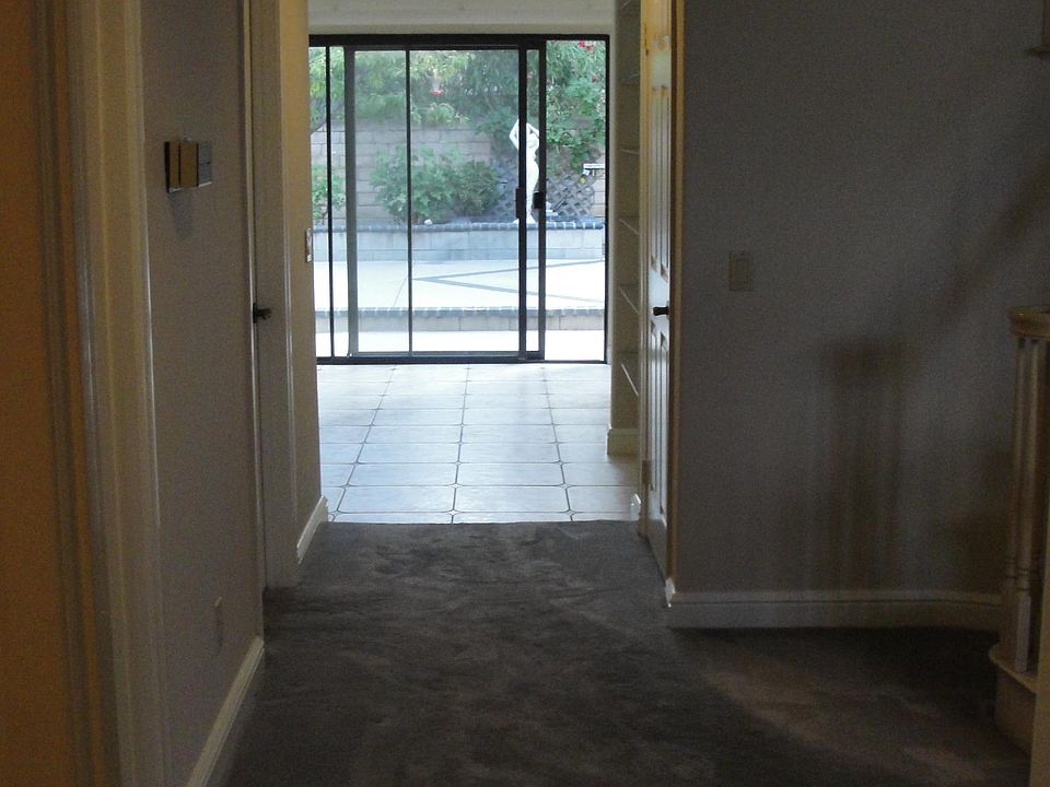 2nd image of 483 Pesaro St