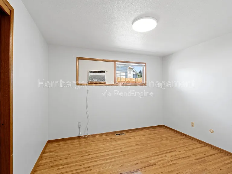4117 N Howard St — Photo 10