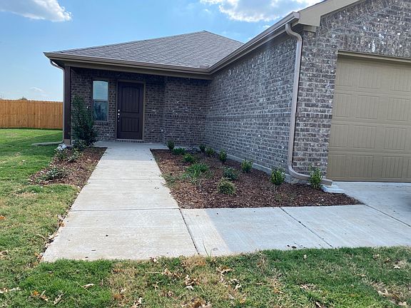 5th image of 1401 Waverley Dr