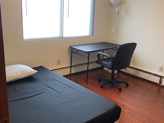 3rd image of 720 6th Ave SE #201