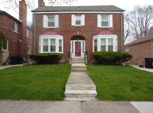 9219 S Oakley Ave, Chicago, IL 60643