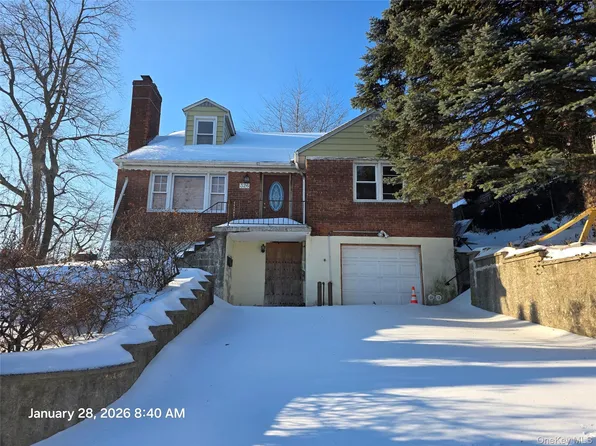 326 Roberts Avenue, Yonkers, NY 10703