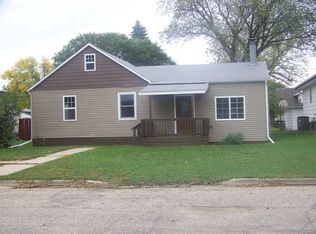 1213 6th Ave SE, Jamestown, ND 58401