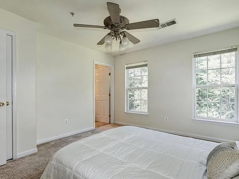 2987 Huntington Grove Sq — Photo 16