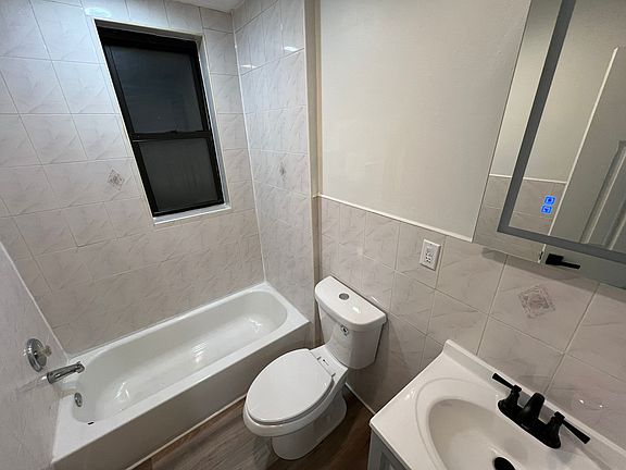 5th image of 160-162 Bergen Ave #14E