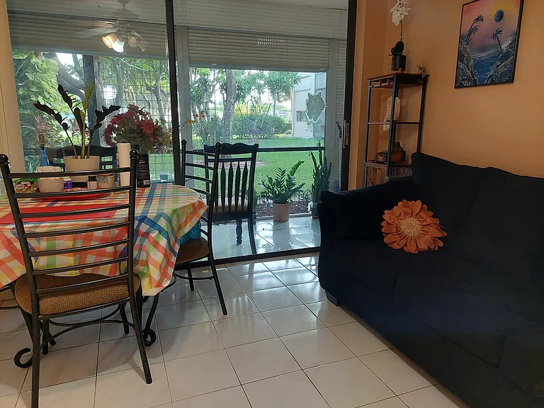 5250 Las Verdes Cir #114 — Photo 18