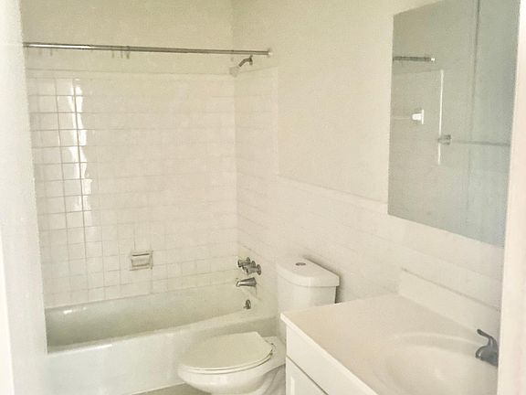 4th image of 457-461 Whalley Ave #307