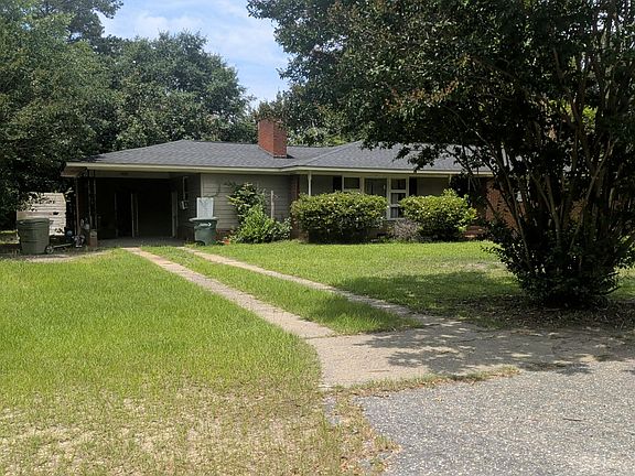 3rd image of 530 Benton Ct