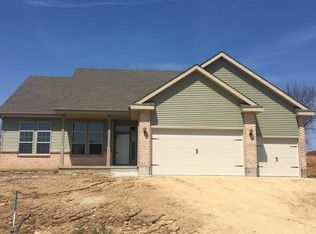 651 Biscayne Pl, Roscoe, IL 61073