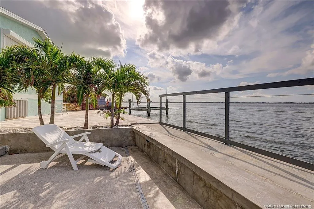 1 bed, 1.0 bath, 747 sqft, $3,000 — Photo 1