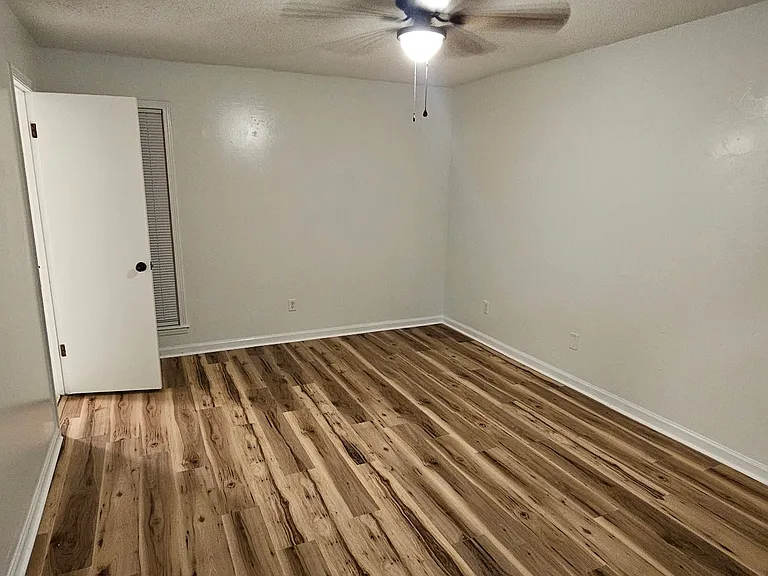 1773 Tissington Dr — Photo 10