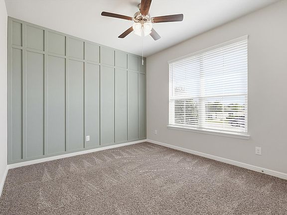 4th image of 8809 Thompson Rd