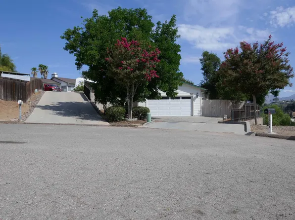 11874 Gardena Ln, Lakeside, CA 92040