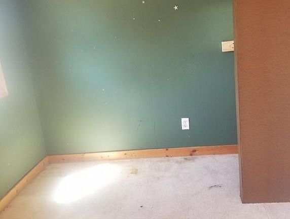 5th image of 1605 Newton St