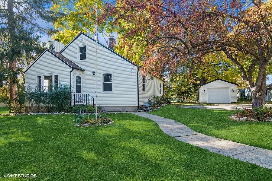 534 S Main St, Elburn, IL 60119 Zillow