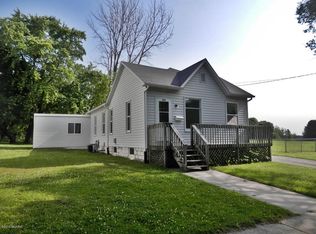 254 3rd St, Manistee, MI 49660