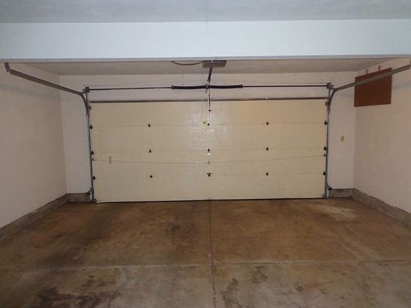 4th image of 3216 Ackerman Blvd
