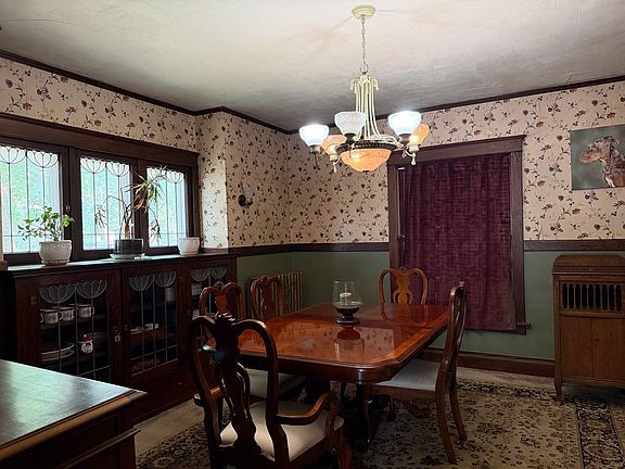5th image of 801 W State St