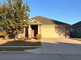 10032 Calcite Dr, Fort Worth, TX 76131