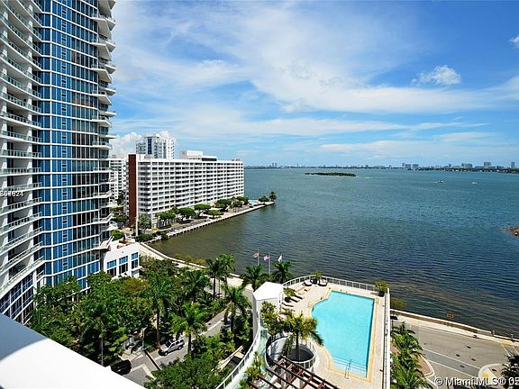 4th image of 2020 N Bayshore Dr APT 1210