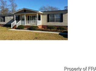 1350 White Plains Dr, Fayetteville, NC 28312