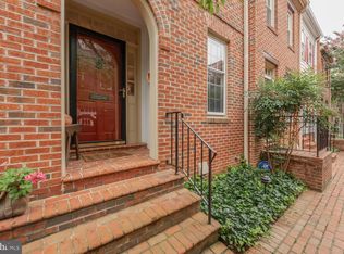 649 S Columbus St, Alexandria, VA 22314