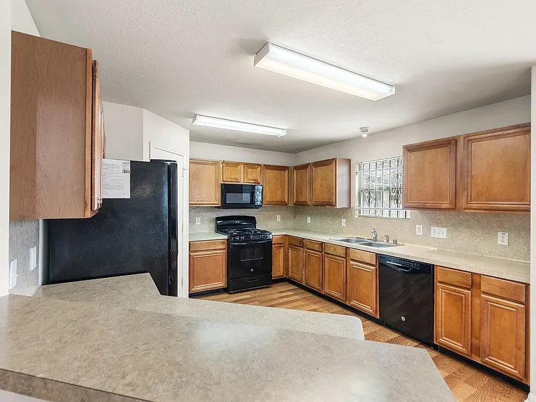 3111 Holly Ranch Dr — Photo 11
