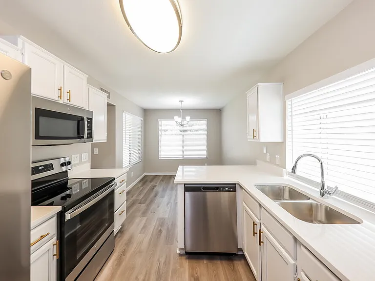 3630 W Escuda Dr — Photo 8