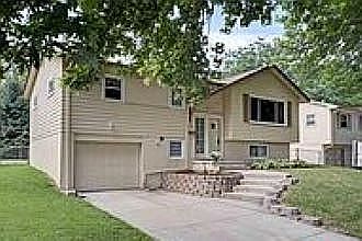 3rd image of 8733 Park View Blvd