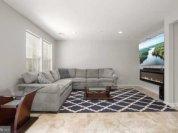 4th image of 9364 Paragon Way