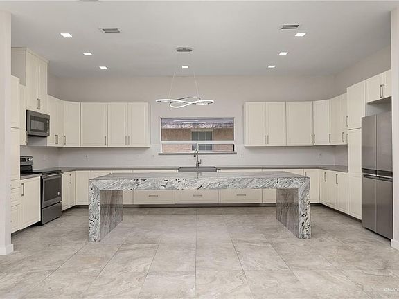 4th image of 2041 Lake View Dr Lot 5