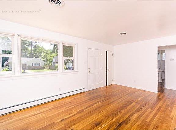 5th image of 6610 Fernwood St