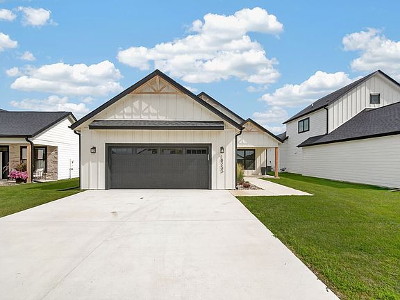 2nd image of 18253 Dooley Dr