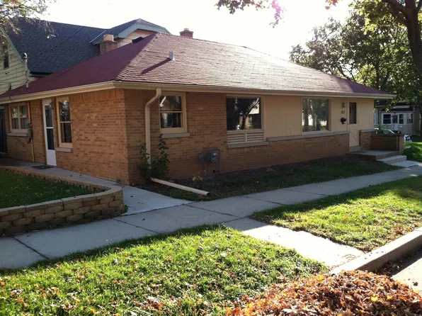 407 E Van Norman Ave, Milwaukee, WI 53207