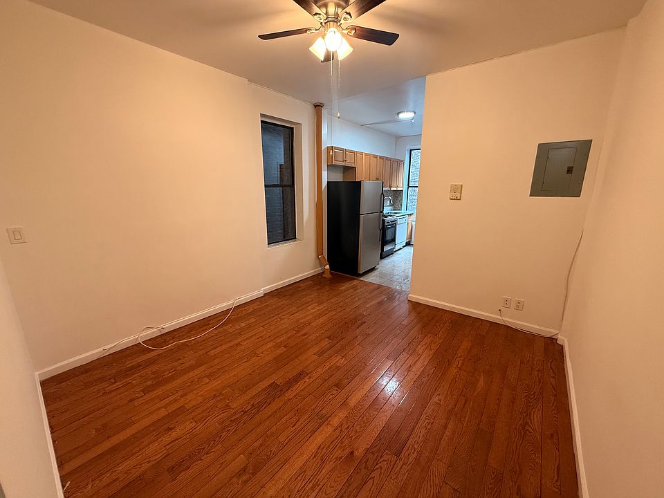 1st image of 1457 3rd Ave Frnt 2