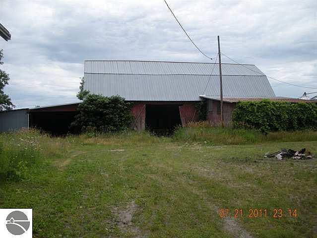 2nd image of 3941 W Bessinger Rd