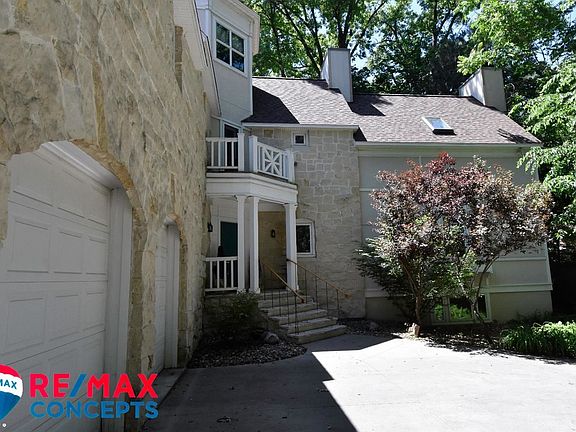 2nd image of 2845 William St