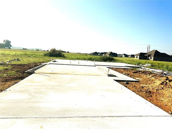 2nd image of 155 Fulton Rd