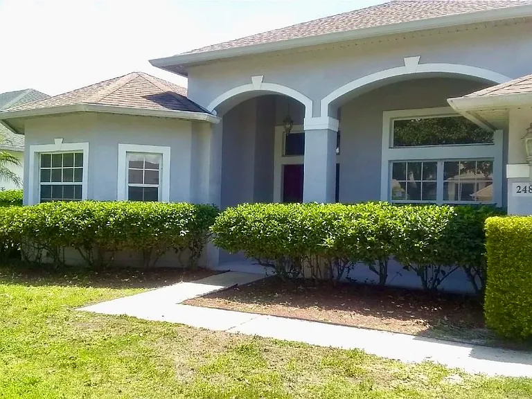 2483 Huron Cir — Photo 2