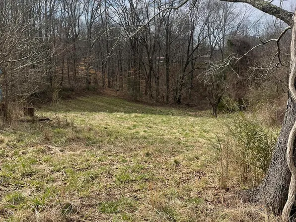 2041 1611th Hwy, Russell Springs, KY 42642