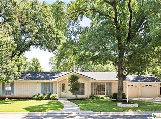 104 Oak Ridge Dr, San Marcos, TX 78666