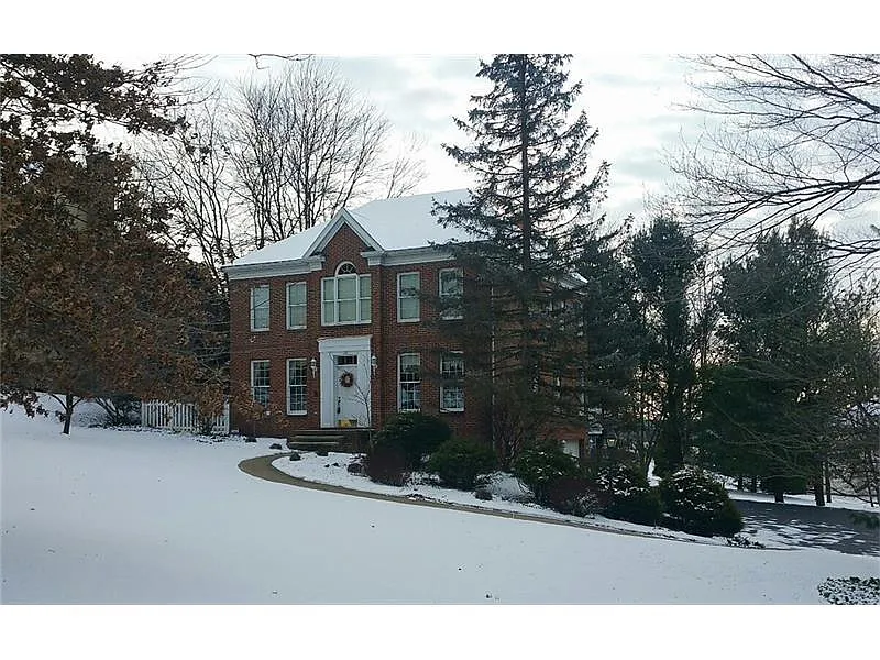 130 Applewood Ln photo 1