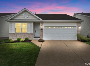 1028 Silo Bend Dr, Wentzville, MO 63385