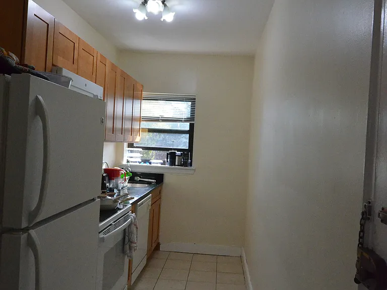 110 Longwood Ave #6 — Photo 15