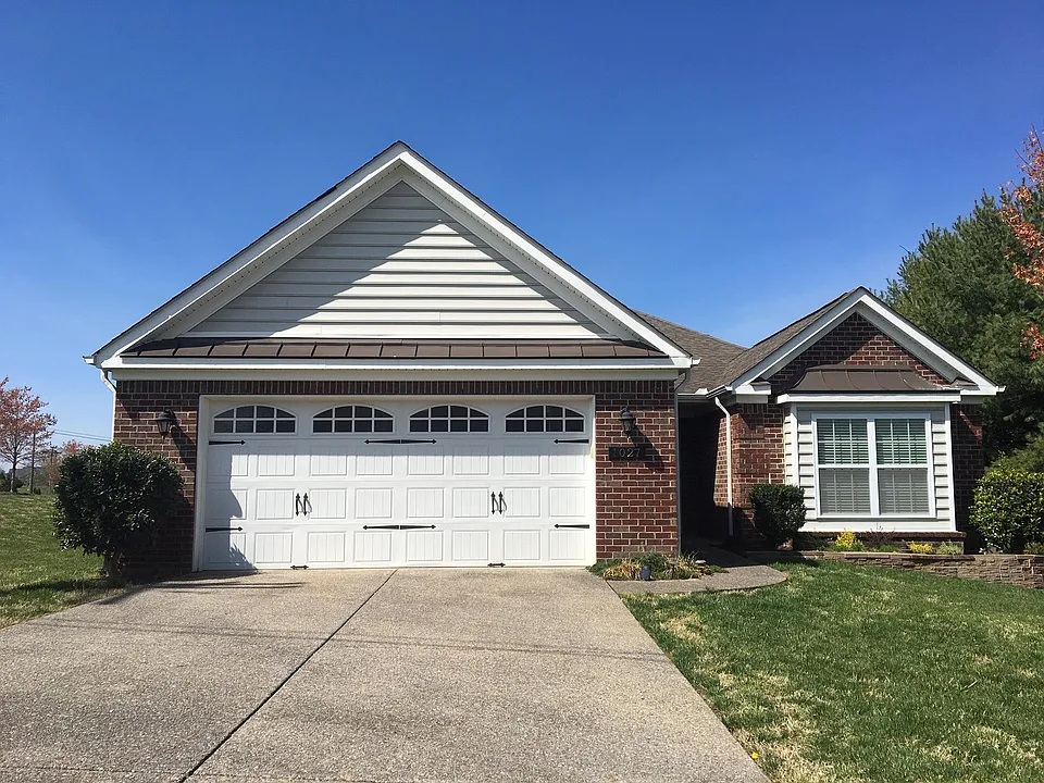 1027 Savannah Ct
