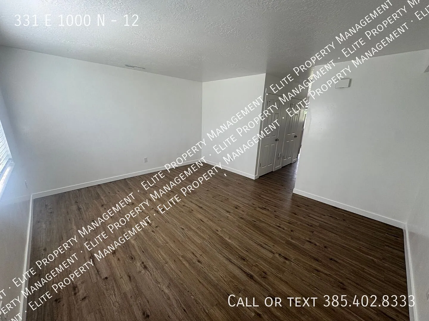 Great Pleasant Grove 2 Bedroom 1.5 bathroom Townhome — Photo 2